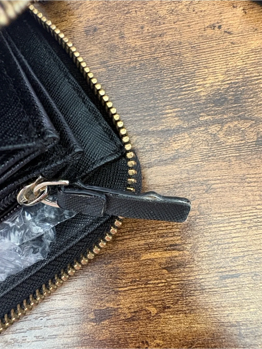Kate Spade New York Laurel Way Neda Saffiano Black eather Zip Continental Wallet